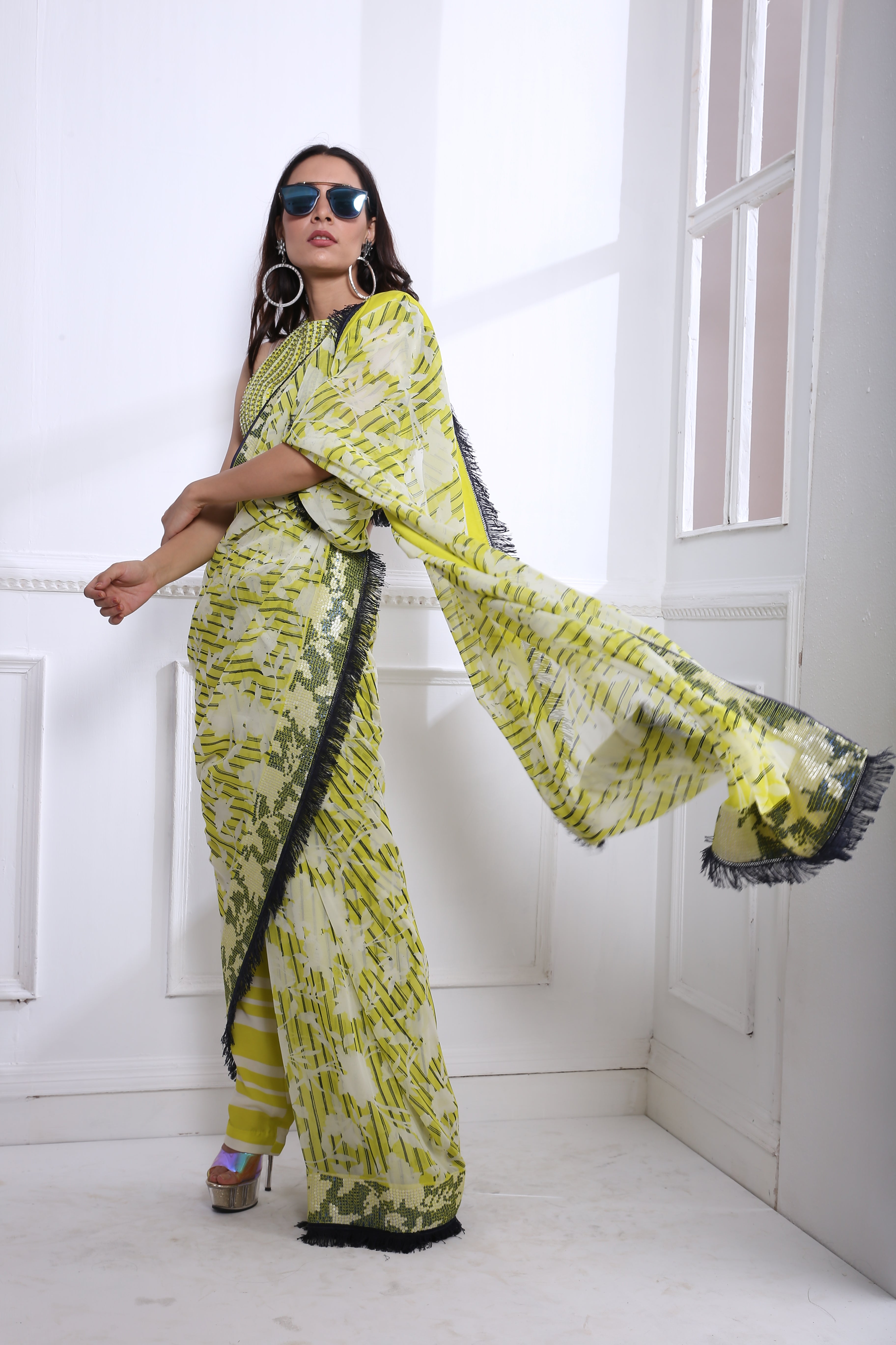 FRINGED SHEETING SARI