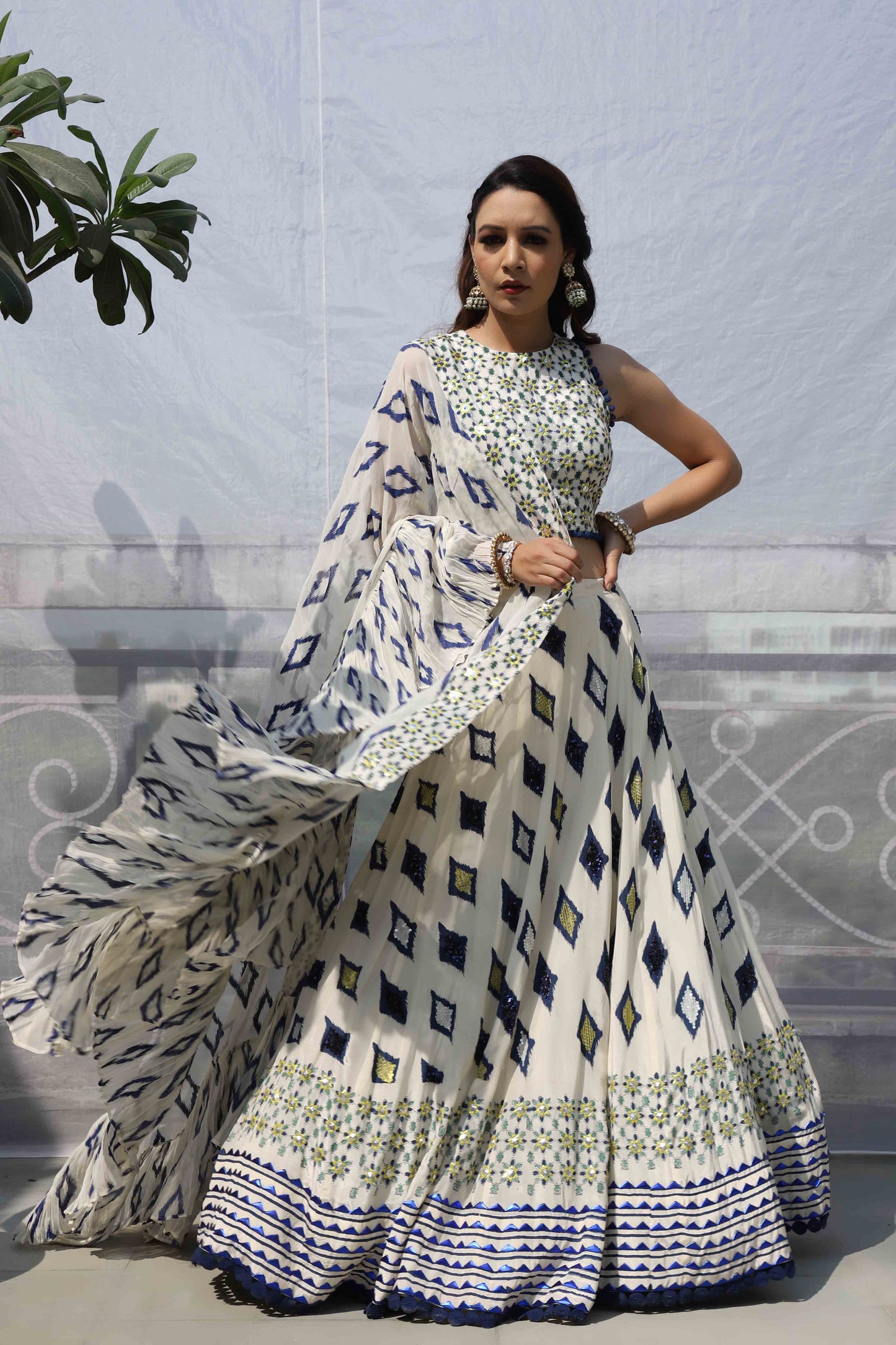 OFF WHITE DIAMOND MOTIF EMBROIDERED LEHNGA SET