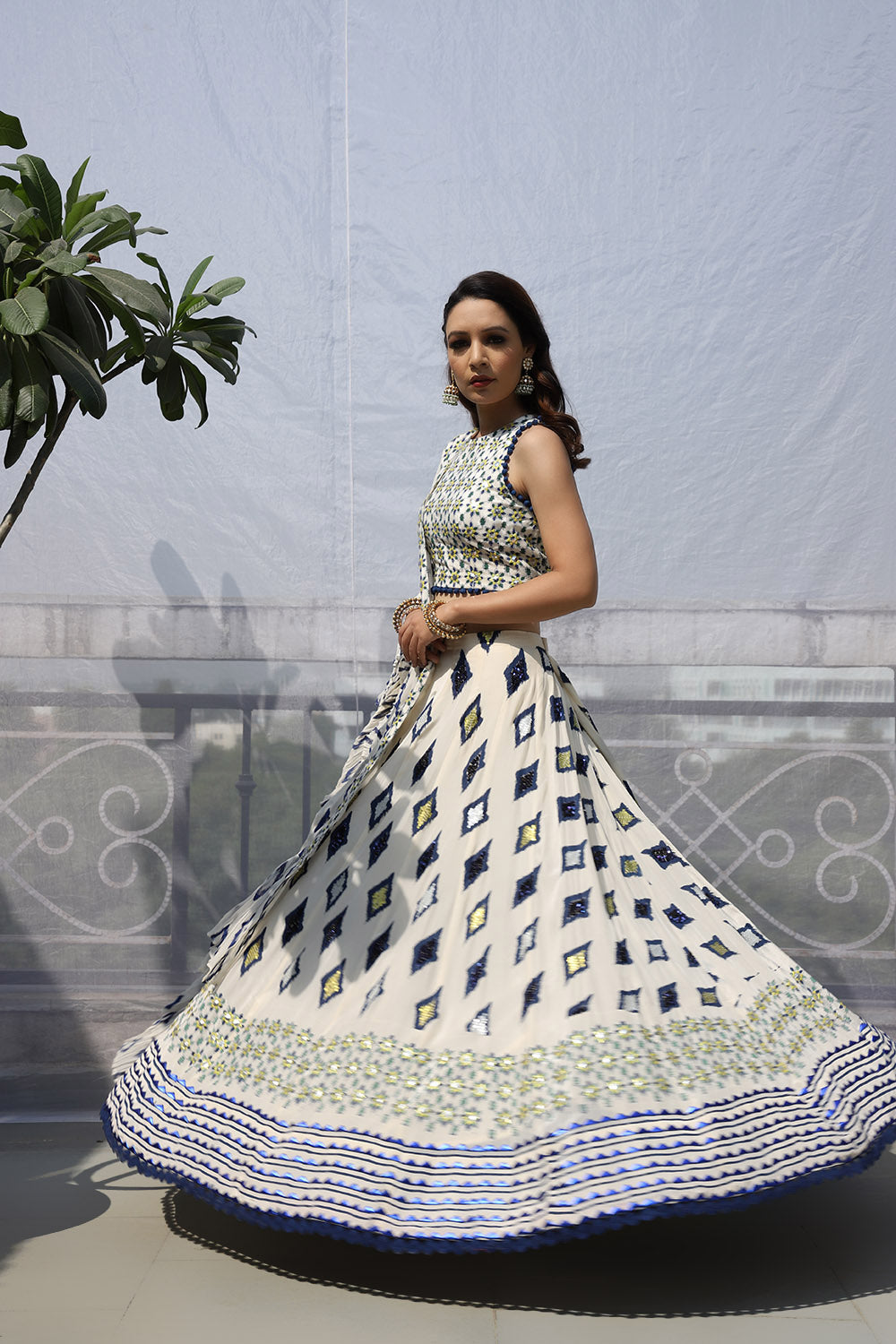 OFF WHITE DIAMOND MOTIF EMBROIDERED LEHNGA SET