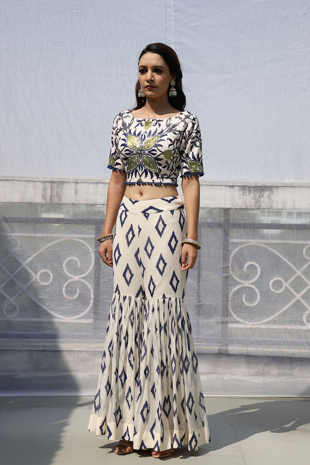 OFF WHITE DIAMOND MOTIF SHARARA SET