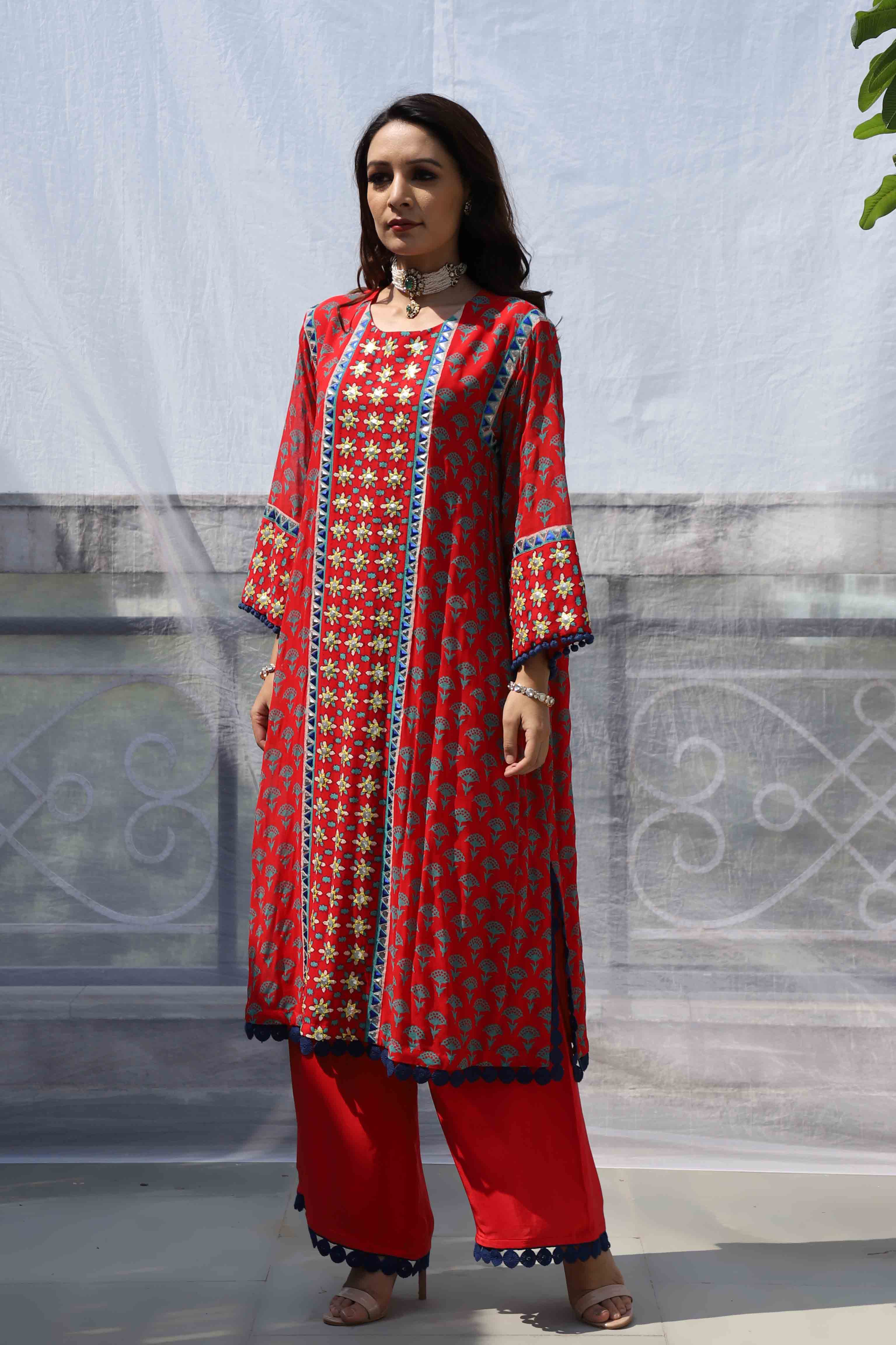 RED CHOGA