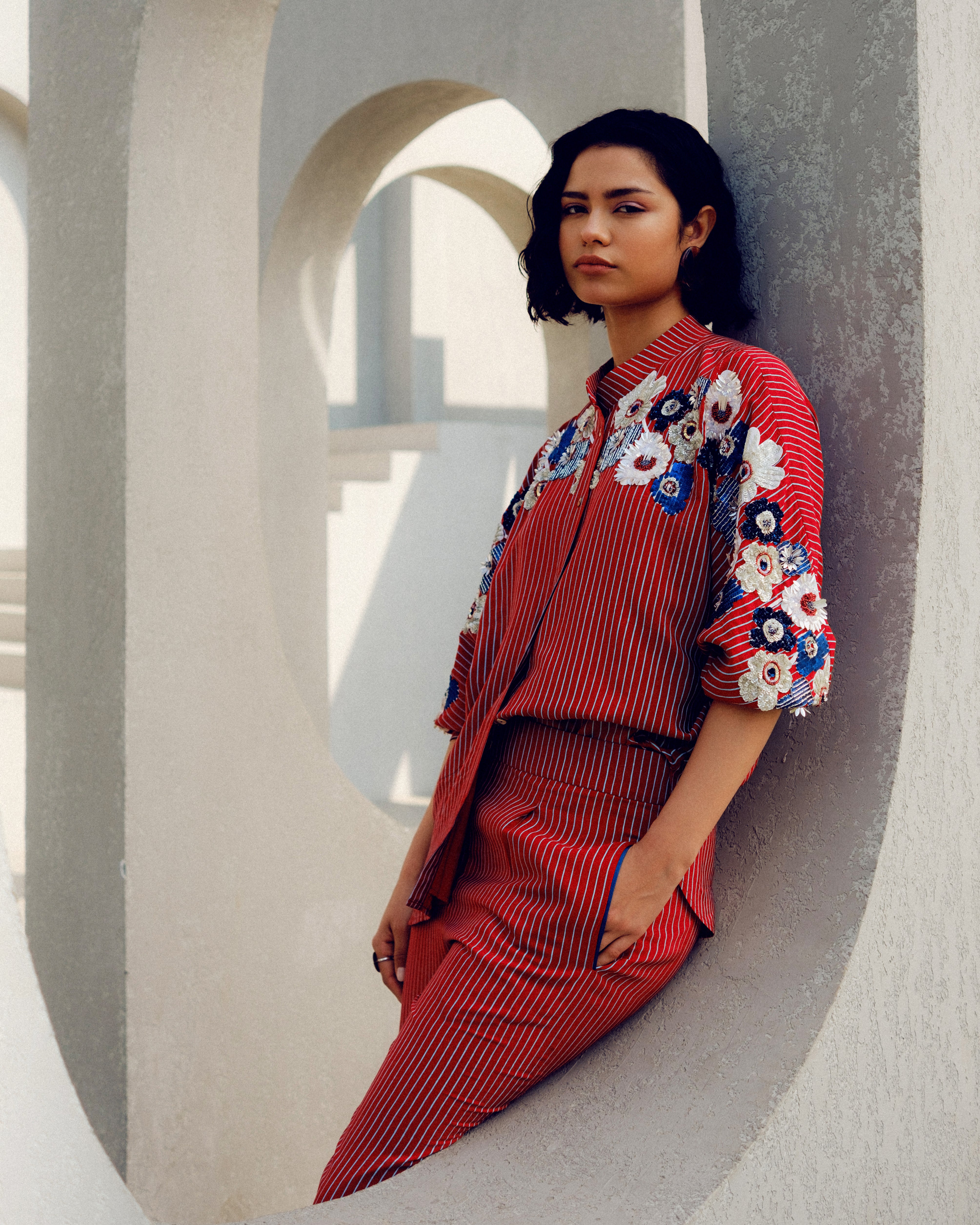 RED PLAIN STRIPE PANTS