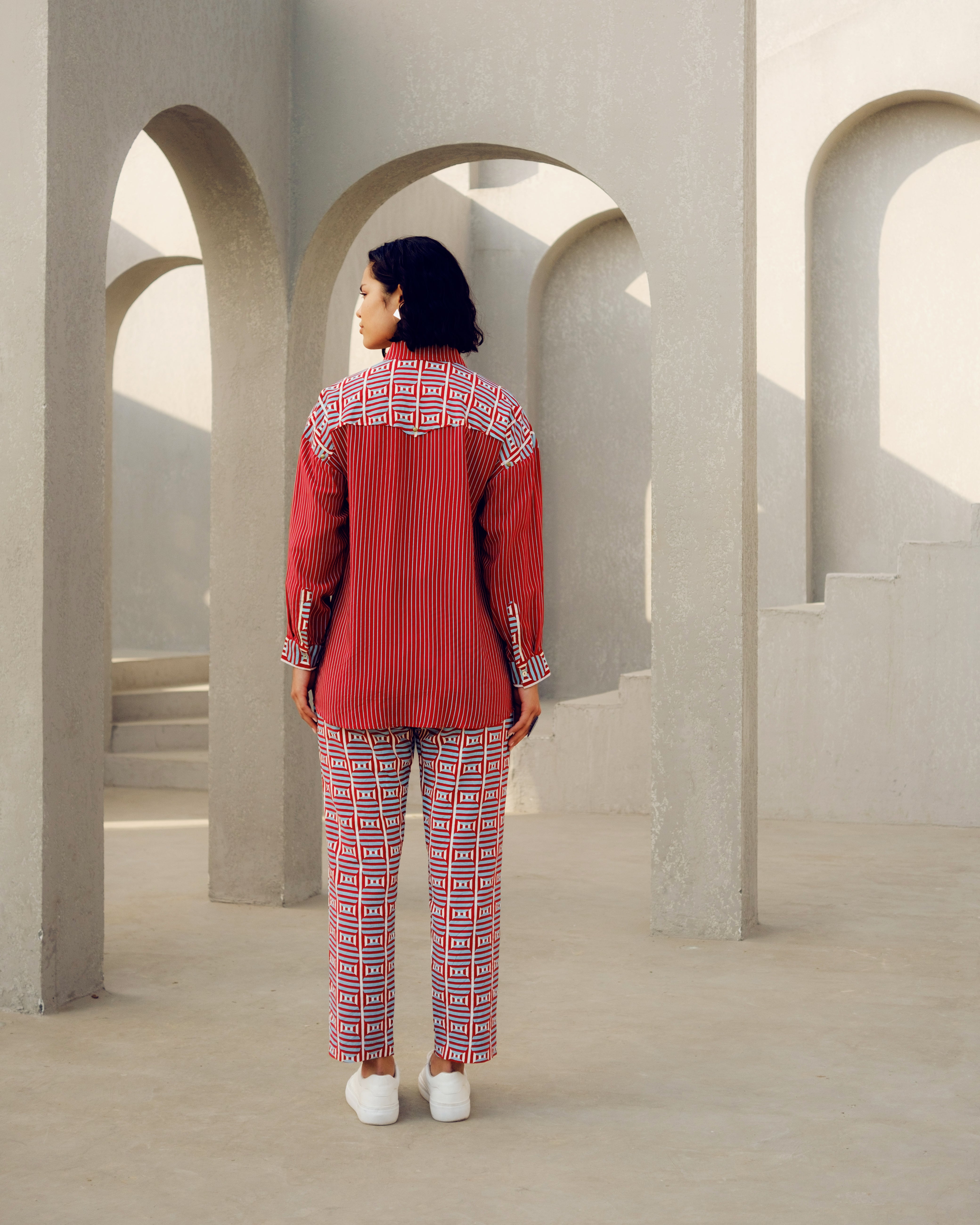 RED ILLUSION SHIRT