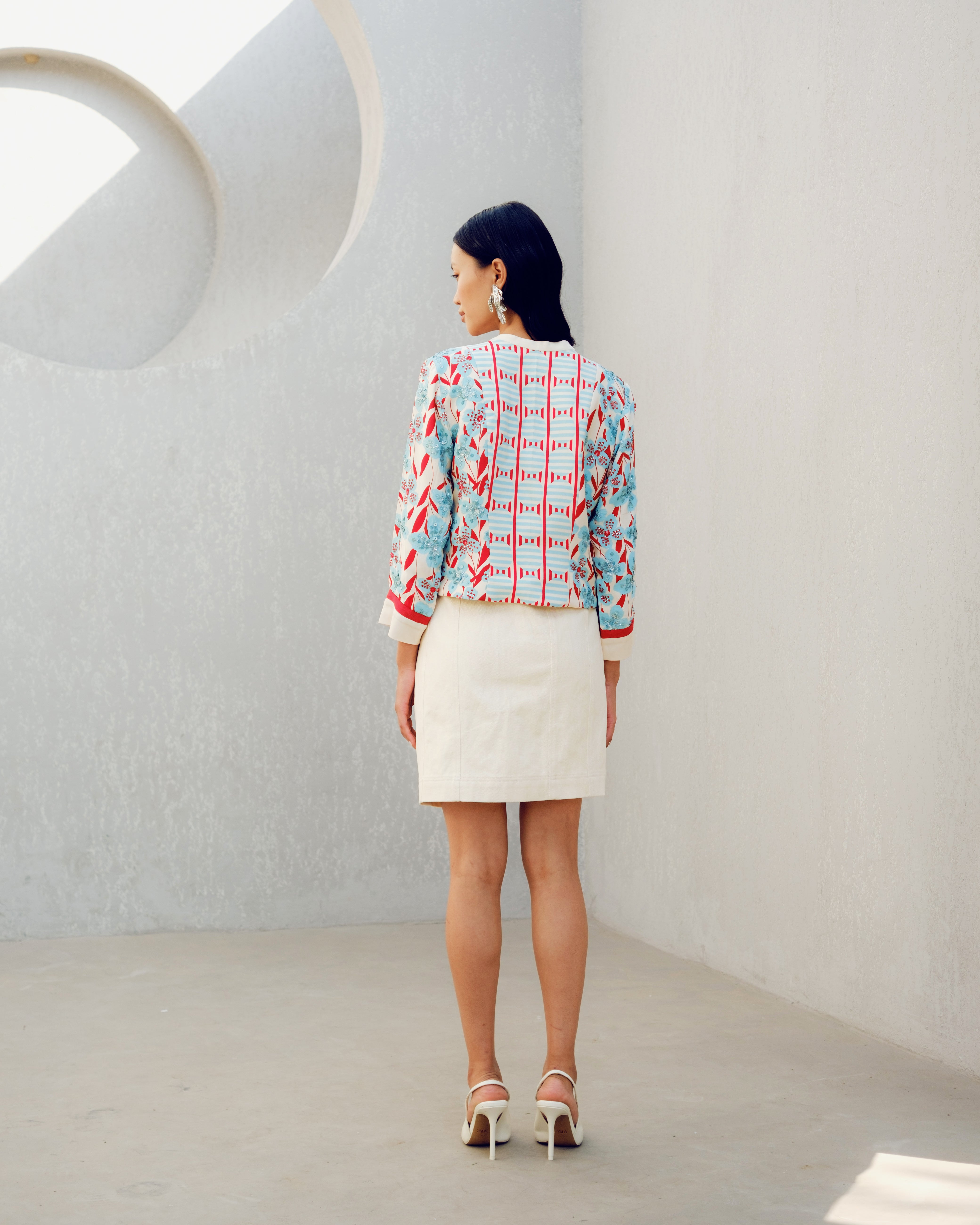 WHITE PRINT PLAY JACKET