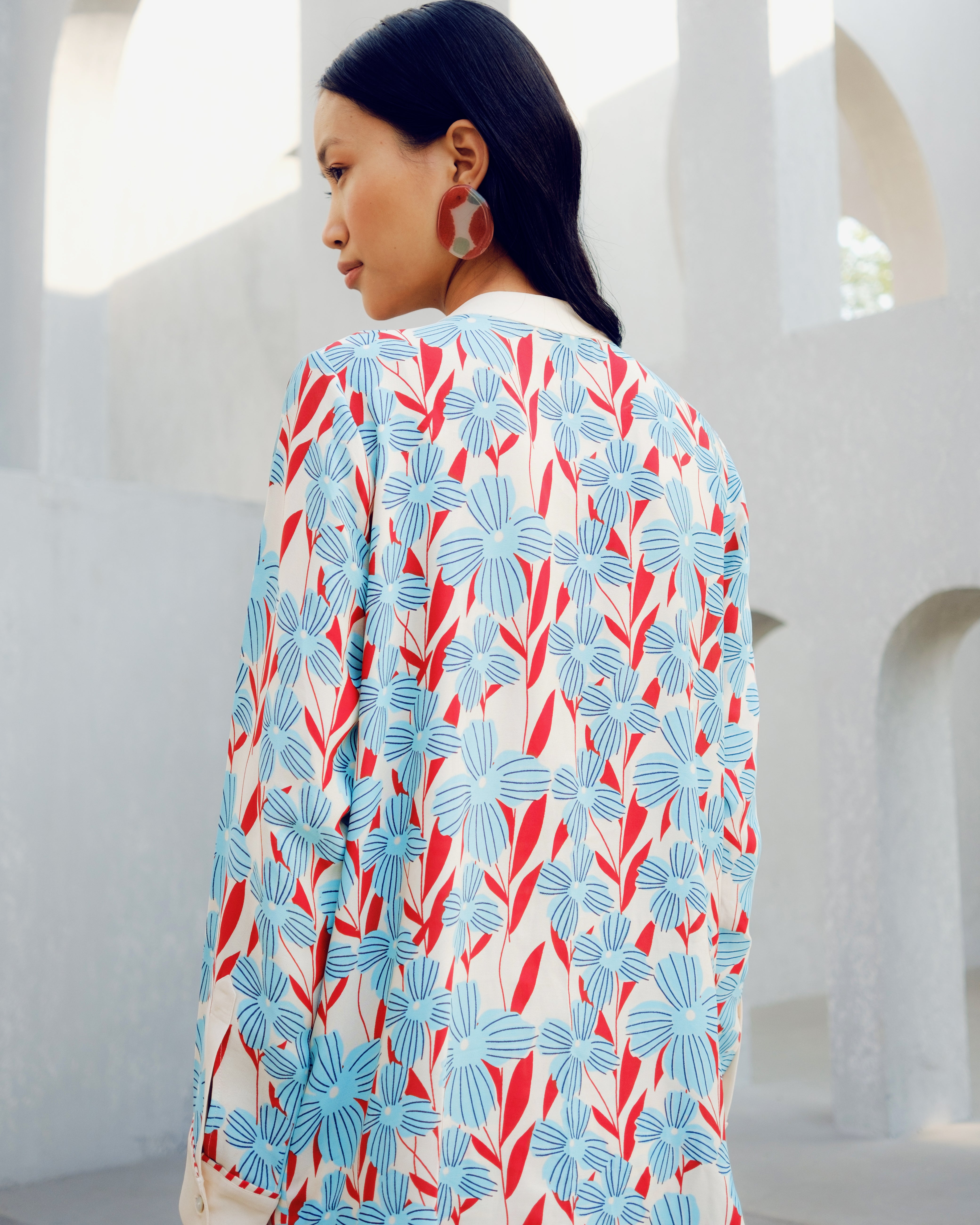 WHITE PRINT PLAY FRILL SHIRT
