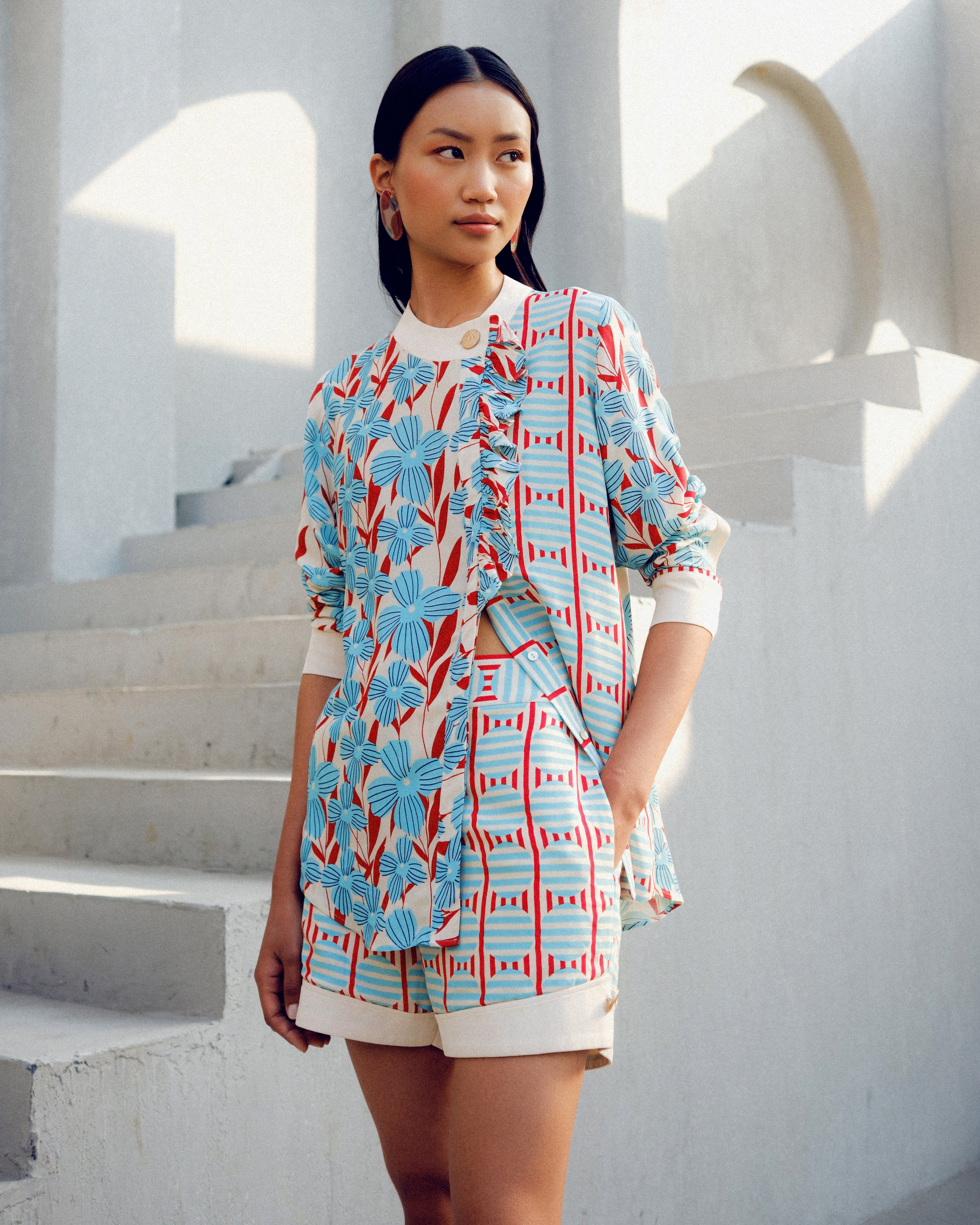 WHITE PRINT PLAY FRILL SHIRT