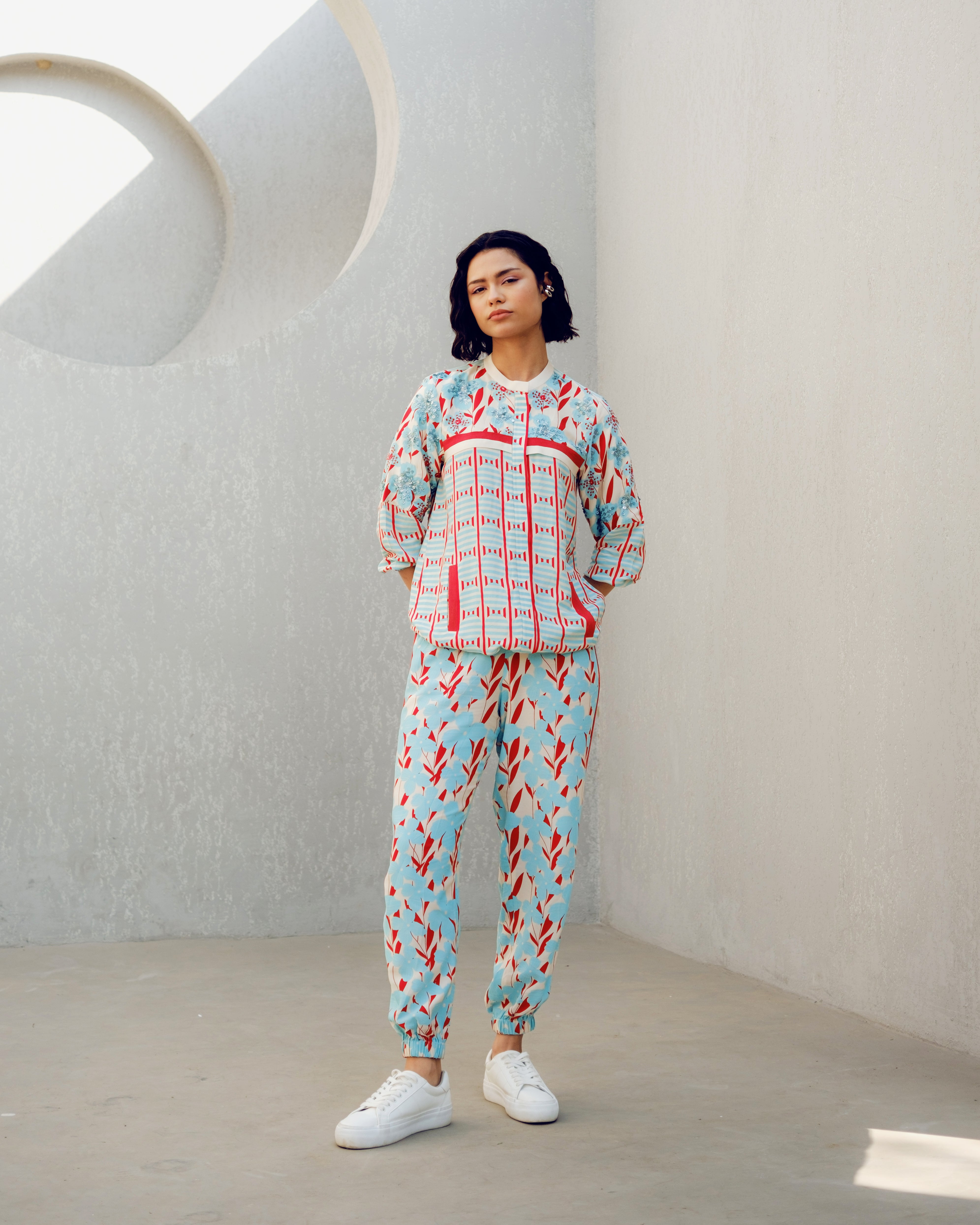 WHITE PRINT PLAY TRACK SUIT
