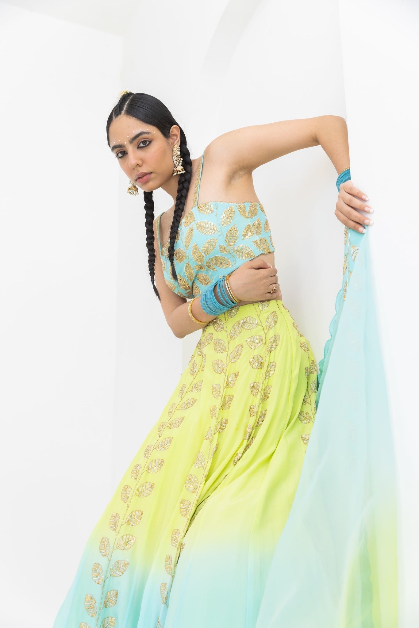 CHAMPA LEHNGA