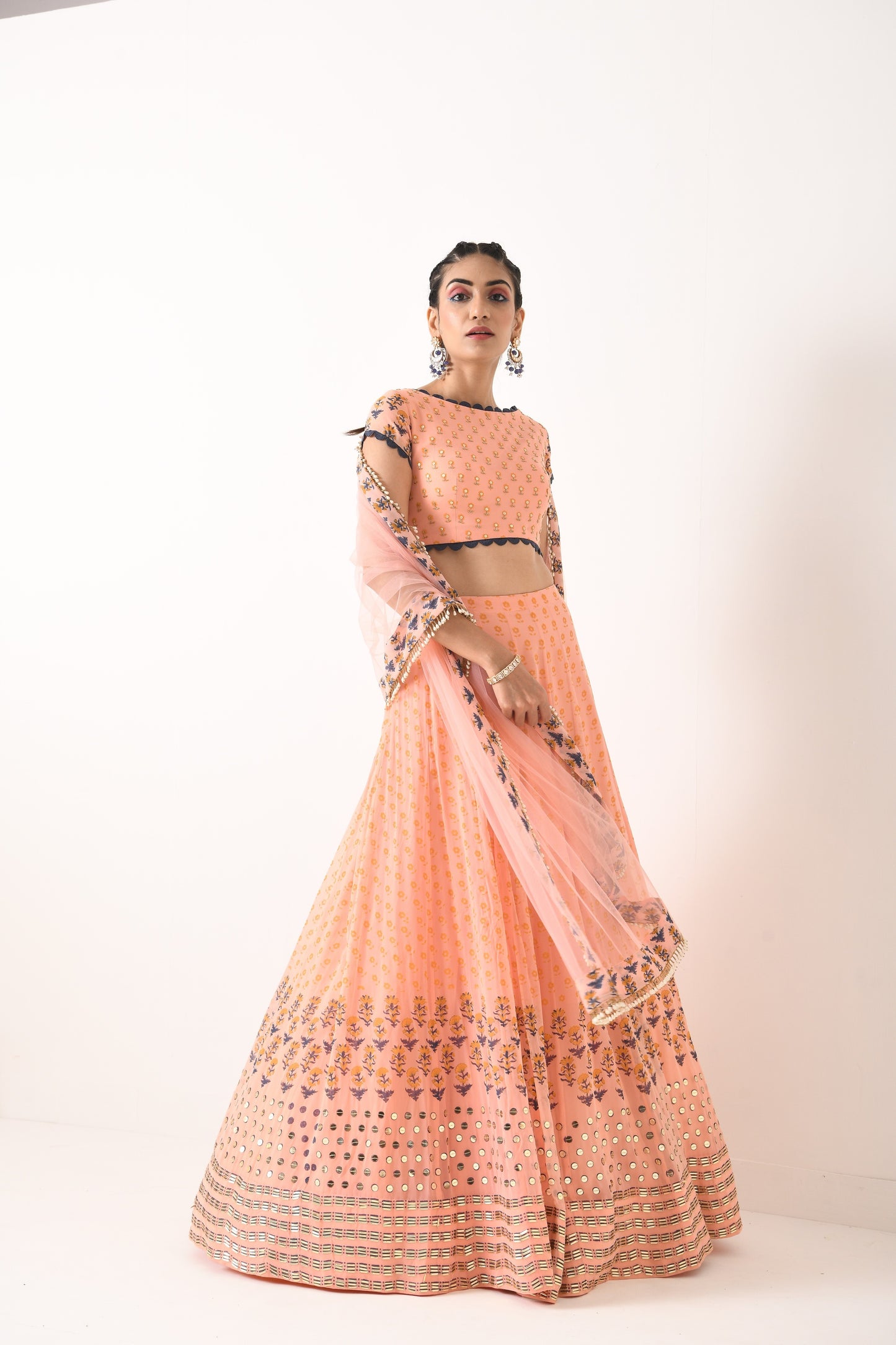 BLUSH PINK THREE BORDER SMALL BOOTI LEHNGA