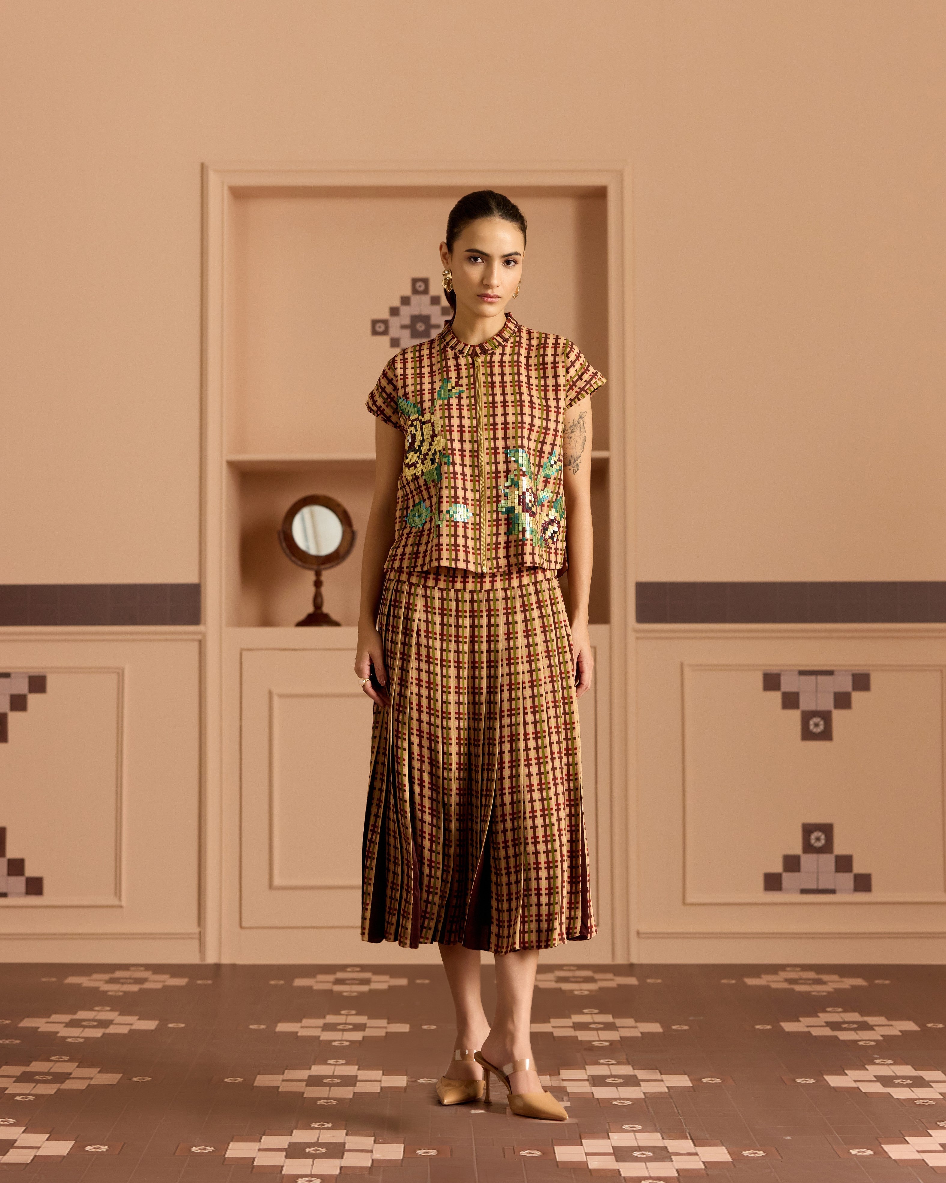 BURGANDY PLEATED SKIRT