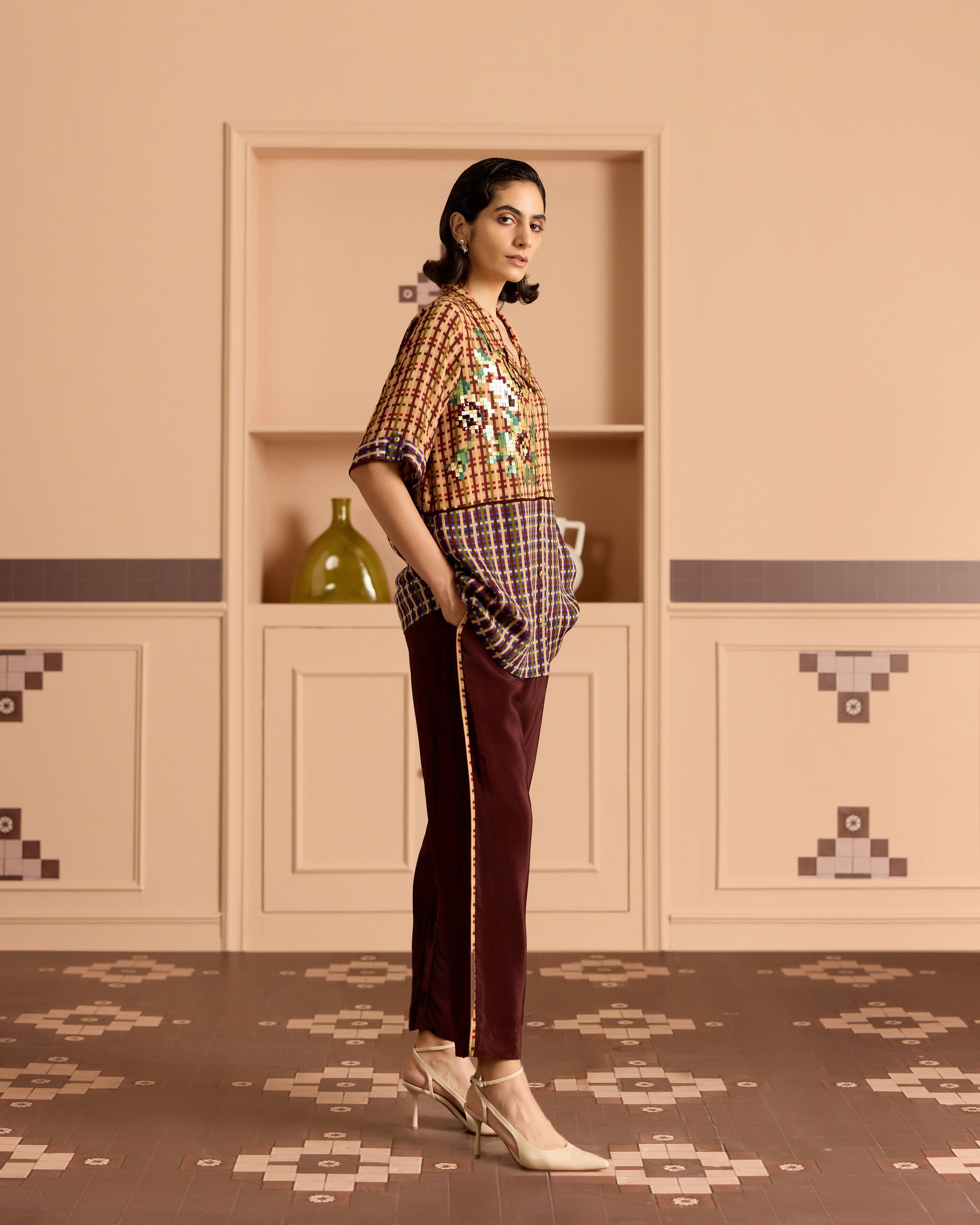 BURGANDY SOLID PANTS