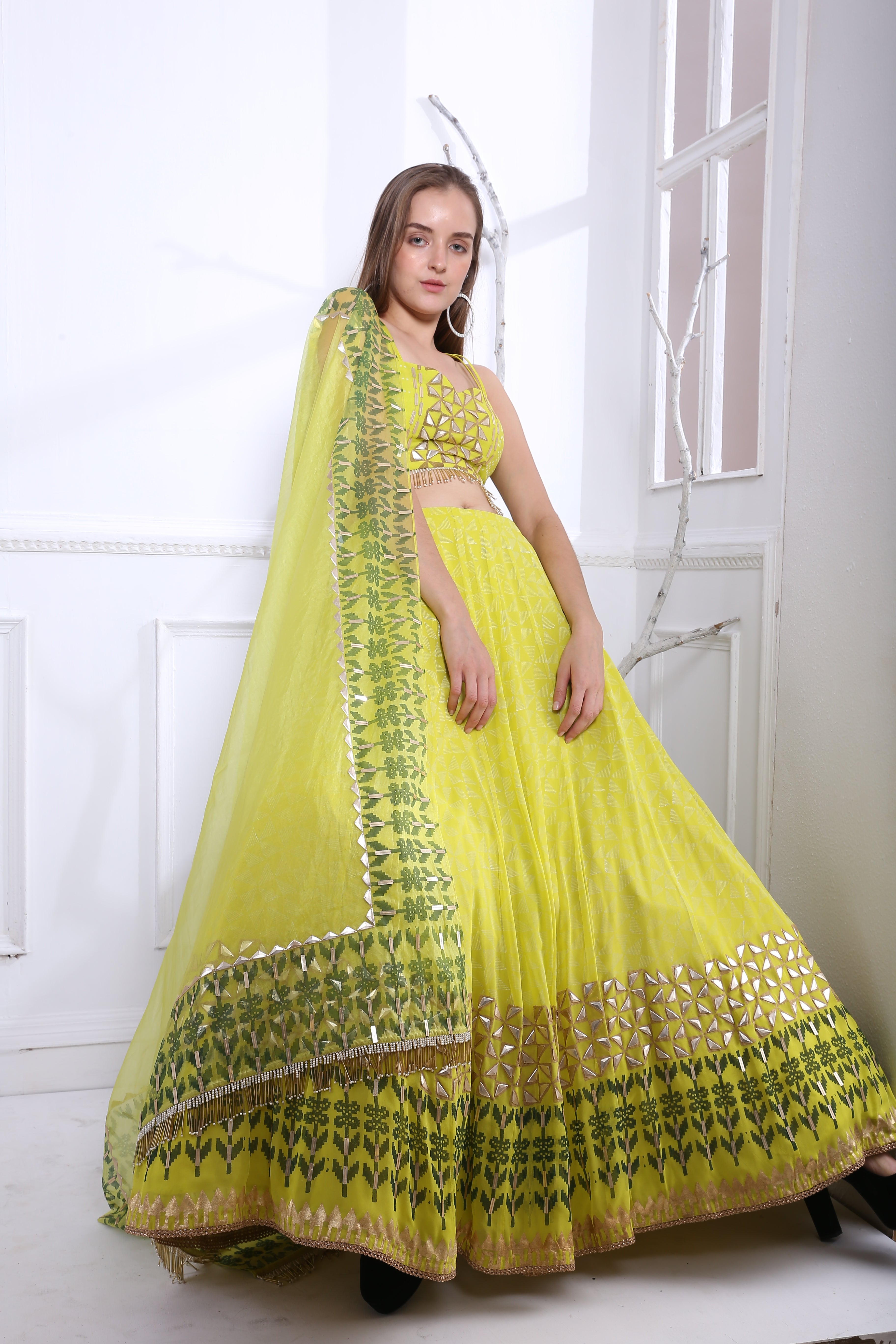 LIME FLOWER LEHNGA