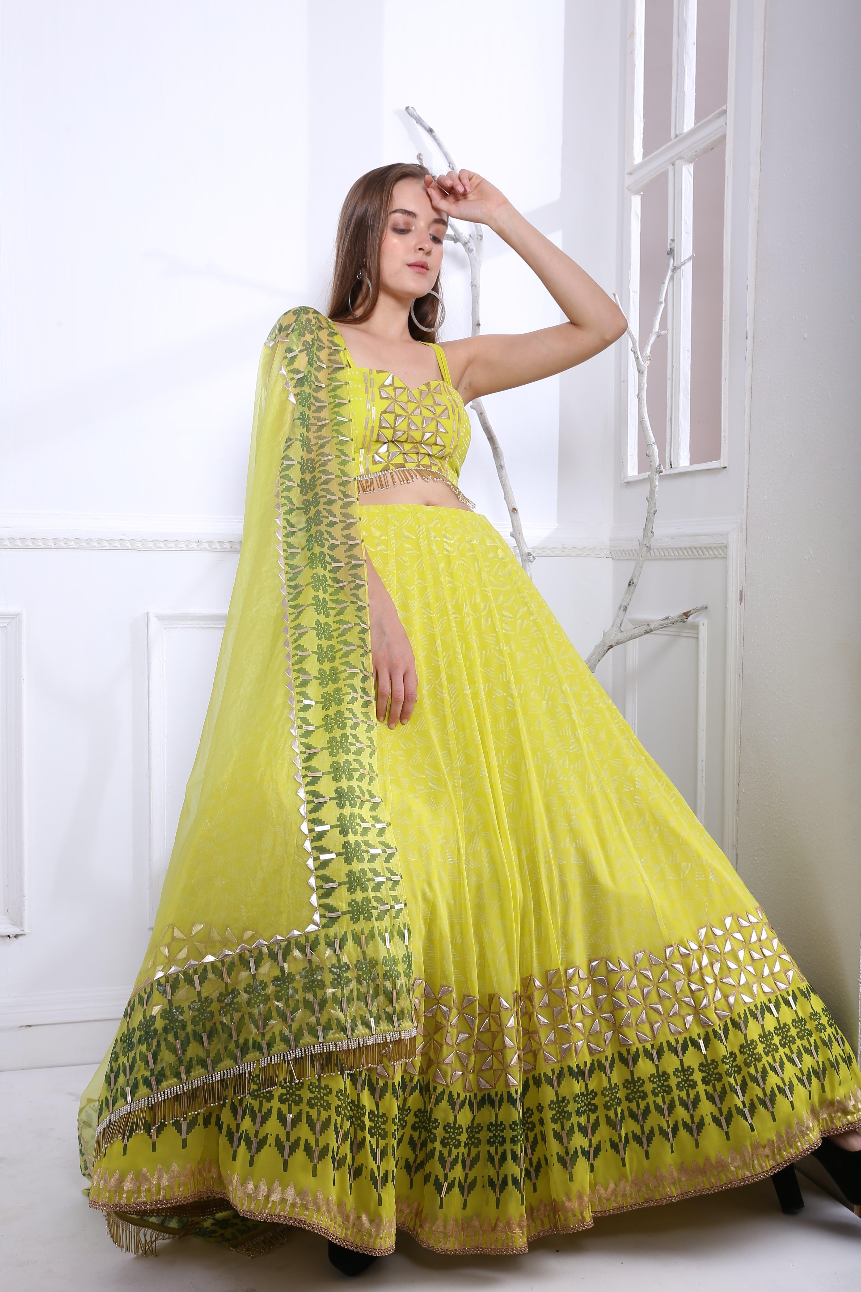 LIME FLOWER LEHNGA