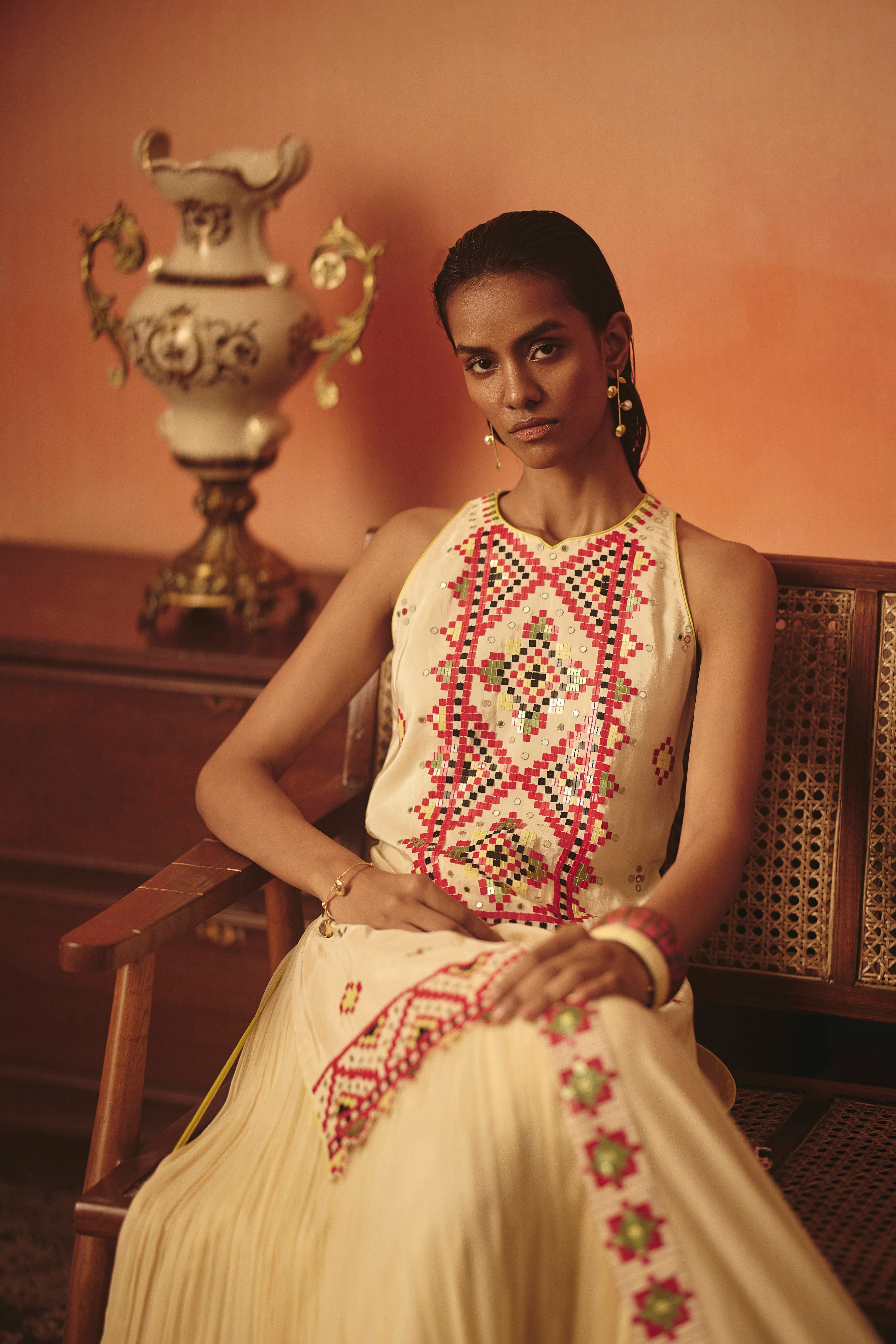 JHAROKHA LEHNGA SET