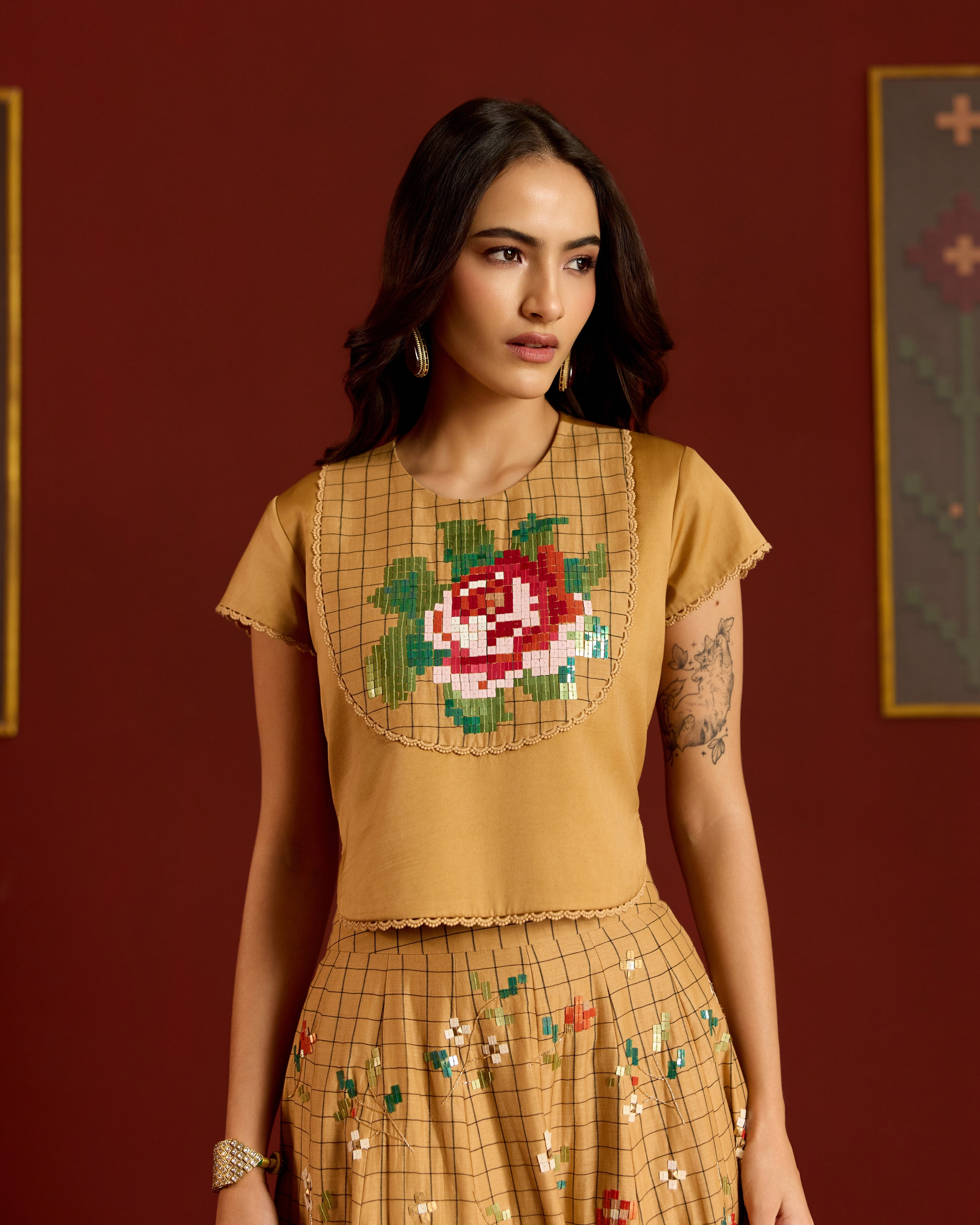 GOLD JAL SKIRT + U-SHAPE BLOUSE