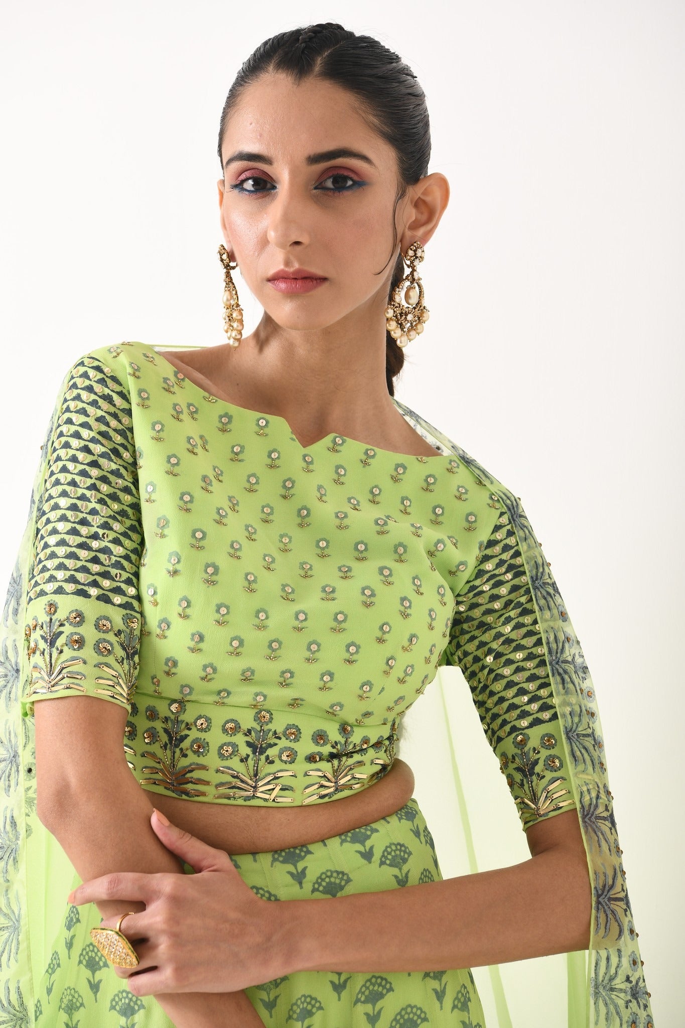 MINT SMALL TRIANGLE BORDER LEHNGA SET