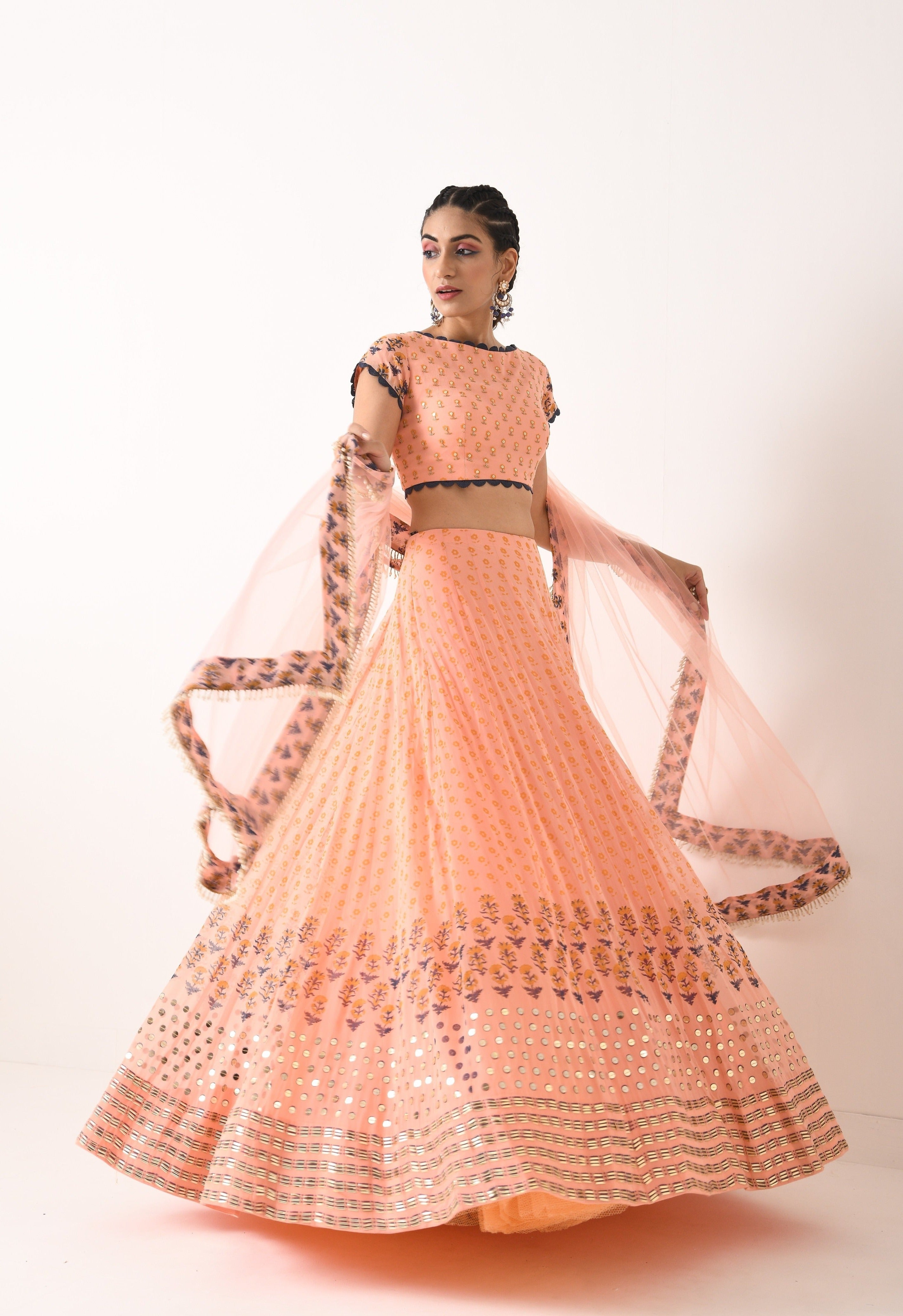 BLUSH PINK THREE BORDER SMALL BOOTI LEHNGA