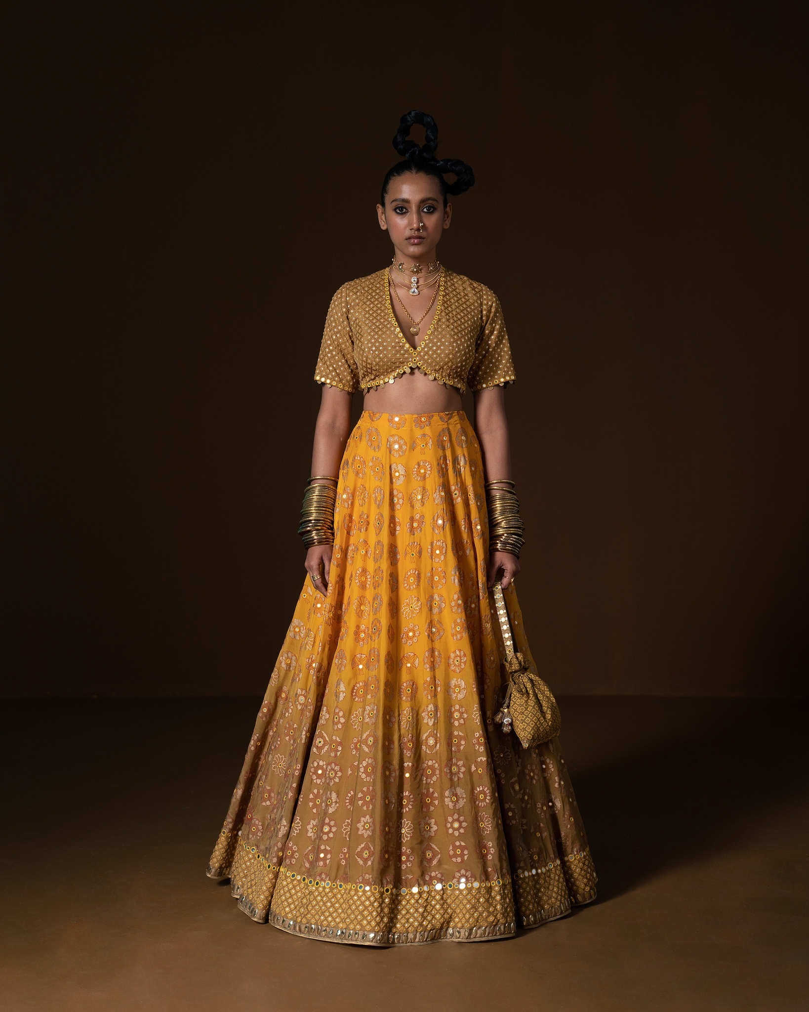 KASUNDI LEHNGA