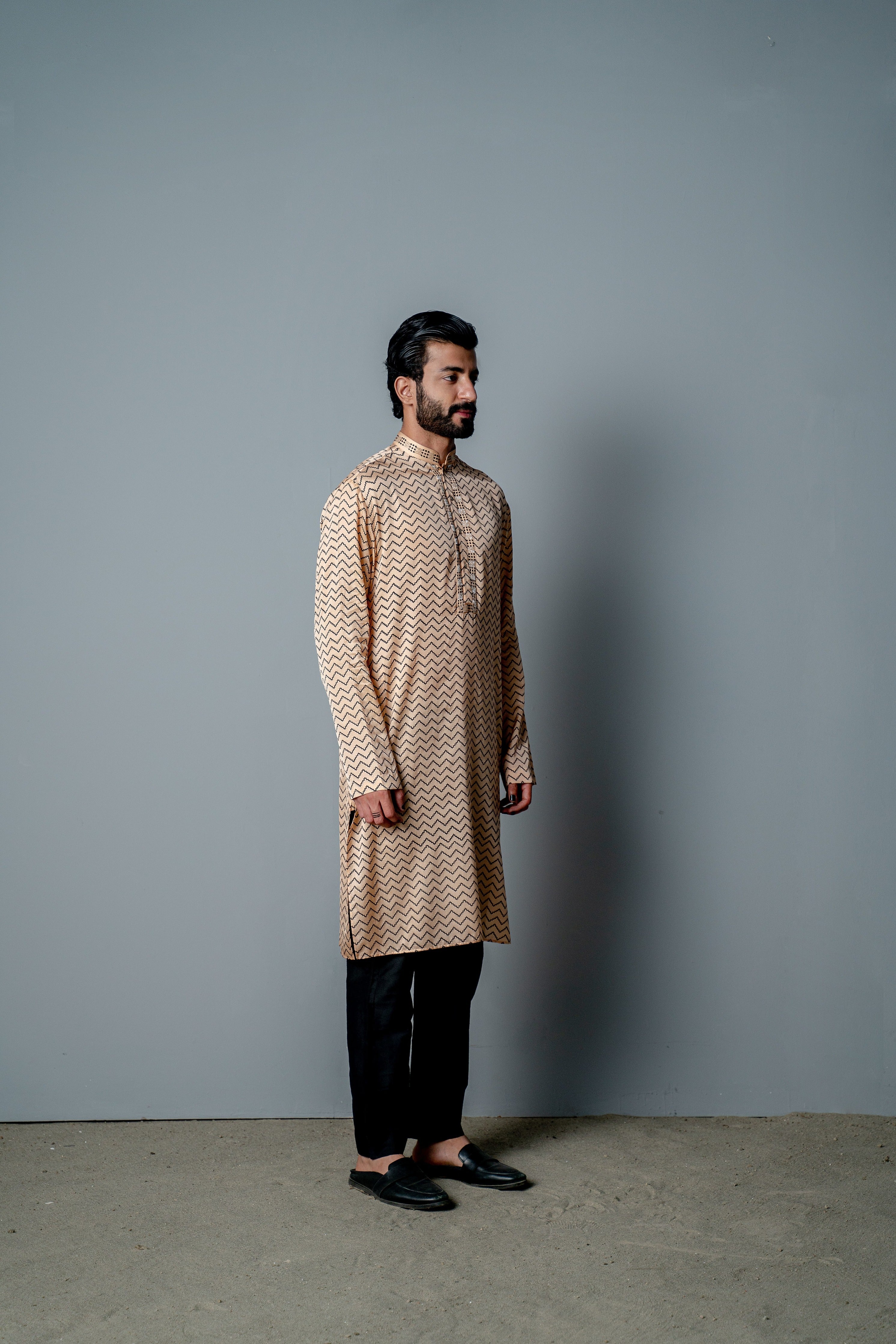 NUDE ZIG ZAG KURTA SET