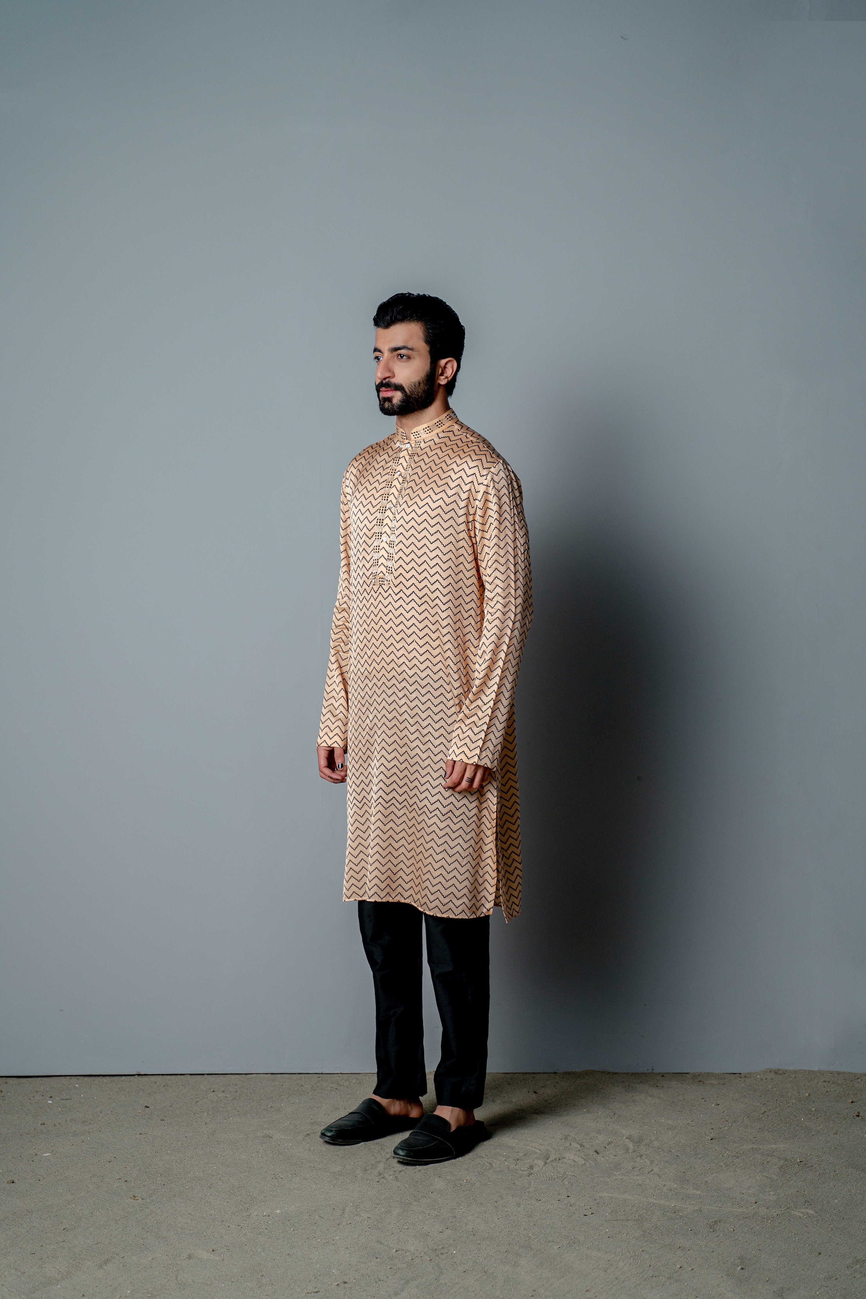 NUDE ZIG ZAG KURTA SET